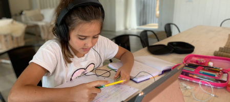«Irrumpe la educación a distancia»